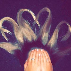 Meet your Posher, Mia